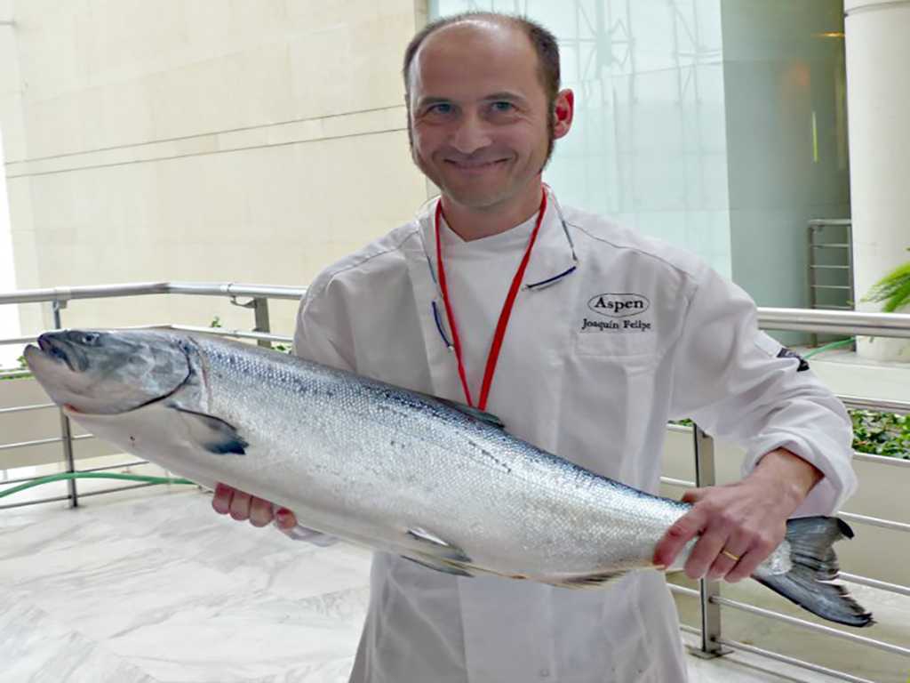 Joaquín Felipe nos enseña como cocinar el esturión
