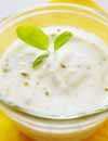 Receta de salsa de yogur con cítricos y hierbas