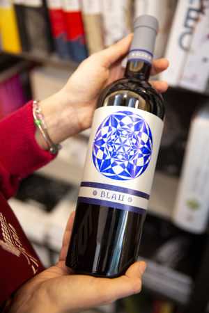 Vino Blau Denominación de origen Montsant