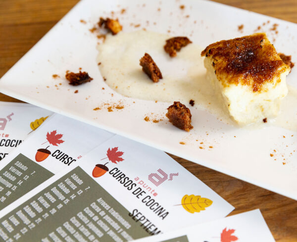 Sopa-cremosa-de-chufas-y-coco-con-torrijas-caramelizadas